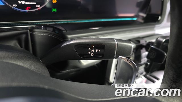 Mercedes-Benz G-Class 2019 — photo 9