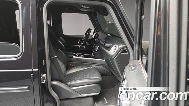 Mercedes-Benz G-Class 2019 — photo 11