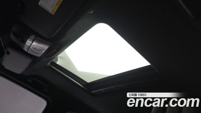 Mercedes-Benz G-Class 2019 — photo 19