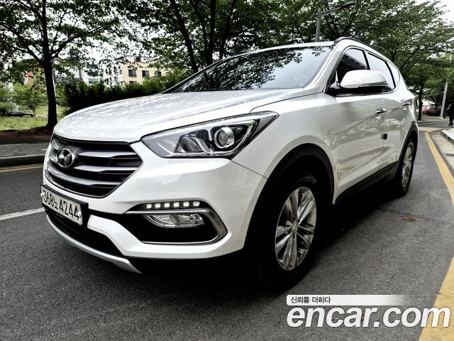 Hyundai Santafe 2016 — photo 1