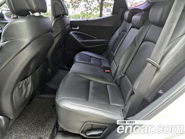 Hyundai Santafe 2016 — photo 11