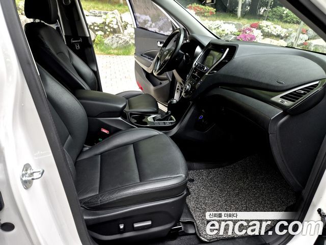 Hyundai Santafe 2016 — photo 12