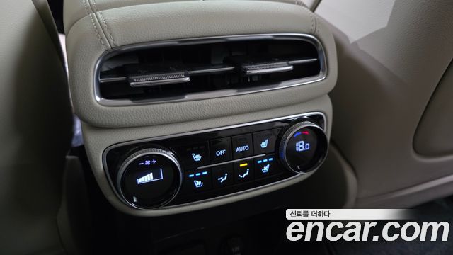Genesis GV80 2023 — photo 19