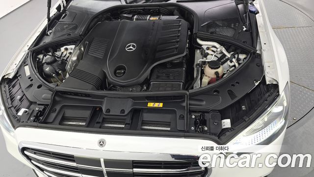 Mercedes-Benz S-Class 2024 — photo 6