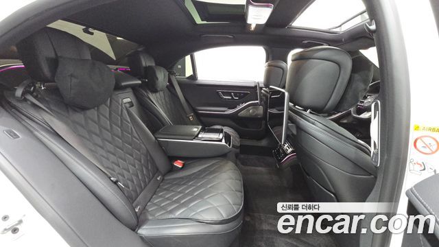 Mercedes-Benz S-Class 2024 — photo 18