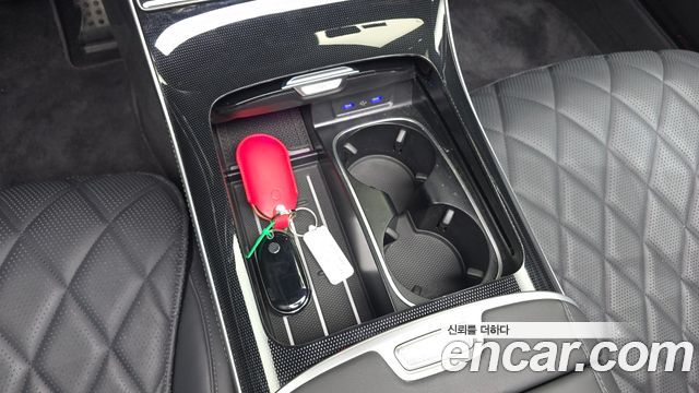 Mercedes-Benz S-Class 2024 — photo 32