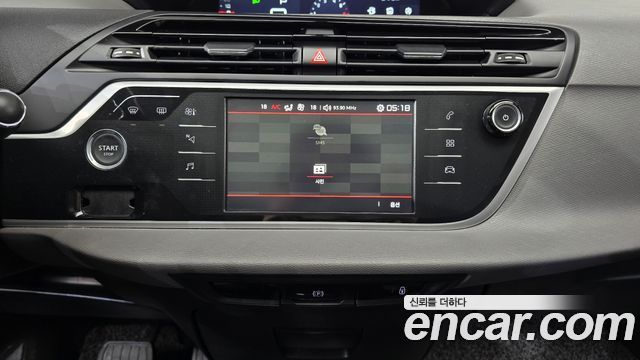 Citroen-DS C4 Picasso 2018 — фото 19