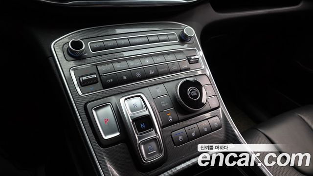 Hyundai Santafe 2021 — photo 12