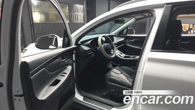 Hyundai Santafe 2021 — photo 13