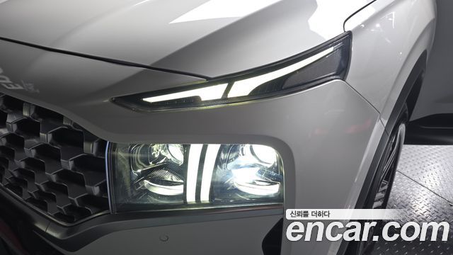 Hyundai Santafe 2021 — photo 8