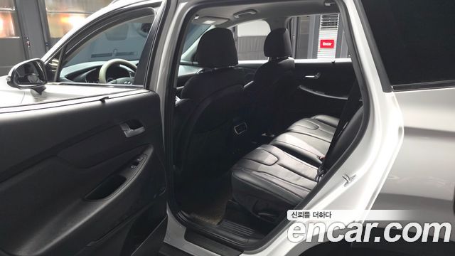 Hyundai Santafe 2021 — photo 16
