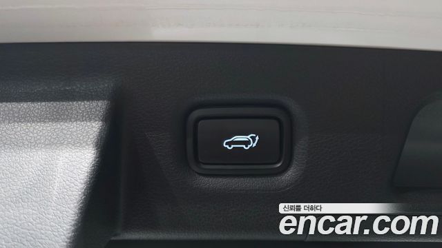 Hyundai Santafe 2021 — photo 31