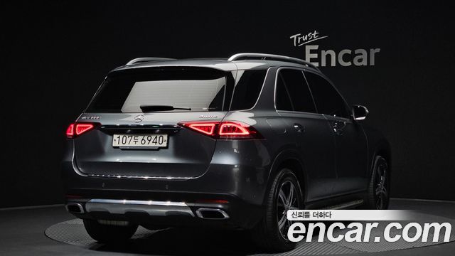 Mercedes-Benz GLE-Class 2020 — photo 2