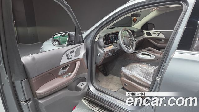 Mercedes-Benz GLE-Class 2020 — photo 13