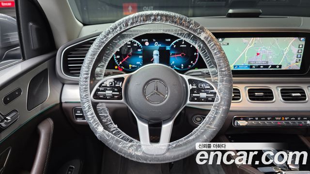 Mercedes-Benz GLE-Class 2020 — photo 19