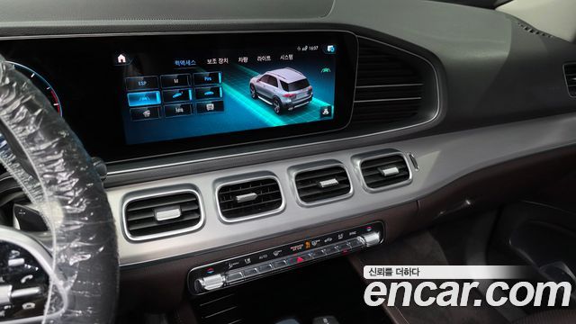 Mercedes-Benz GLE-Class 2020 — photo 20