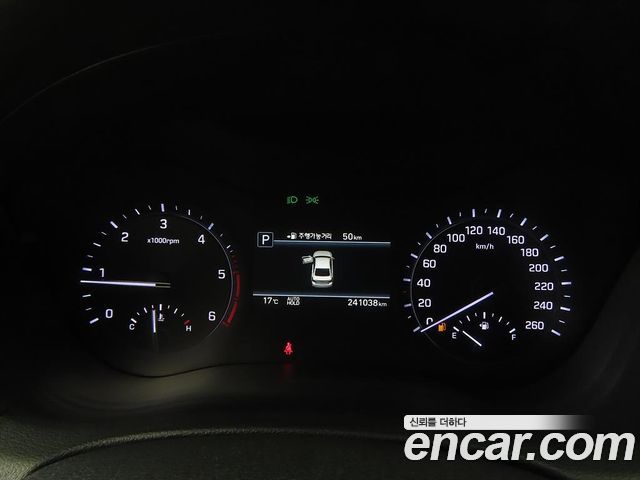 Genesis G80 2018 — photo 9