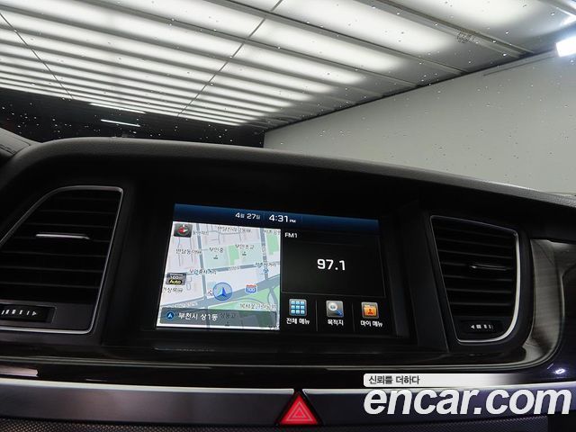 Genesis G80 2018 — photo 13