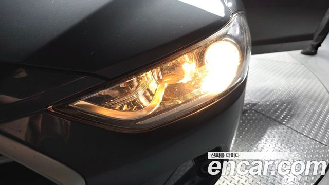 Hyundai AVANTE 2017 — photo 8