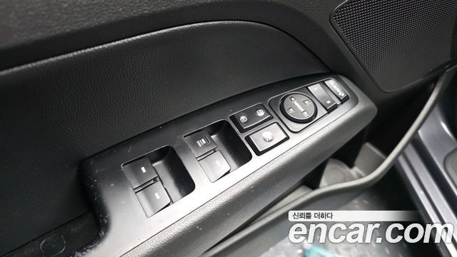 Hyundai AVANTE 2017 — photo 28