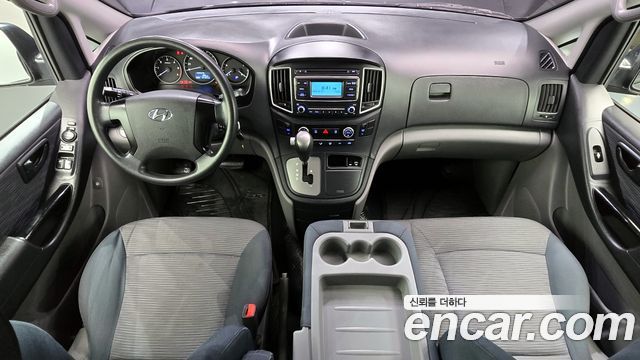 Hyundai Starex 2018 — photo 10