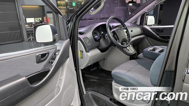 Hyundai Starex 2018 — photo 13
