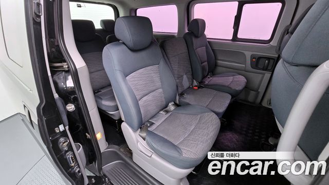Hyundai Starex 2018 — photo 17