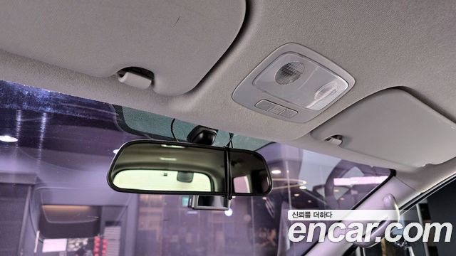 Hyundai Starex 2018 — photo 26