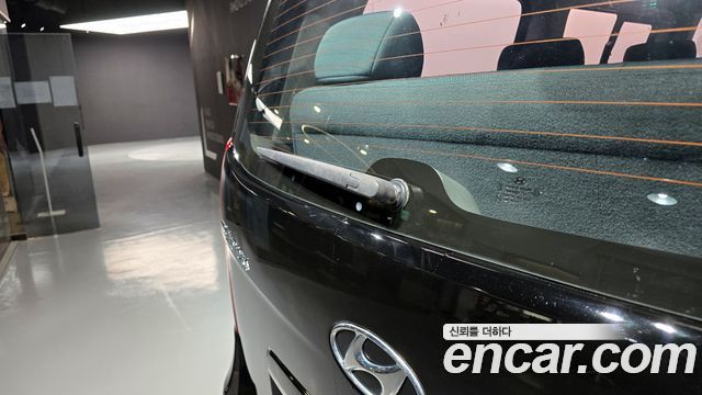 Hyundai Starex 2018 — photo 28