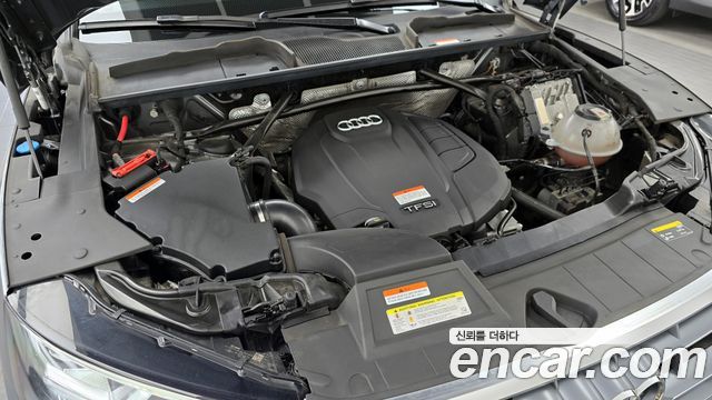 Audi Q5 2020 — photo 6