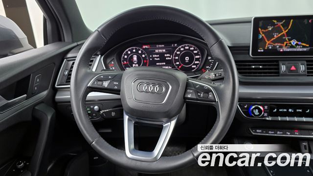 Audi Q5 2020 — photo 19