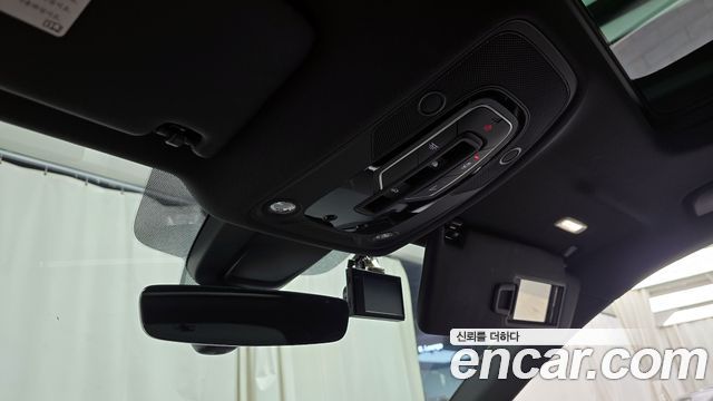 Audi Q5 2020 — photo 25