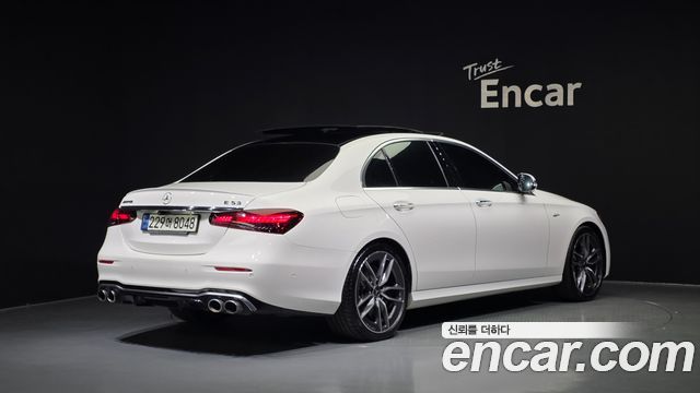 Mercedes-Benz E-Class 2021 — photo 2