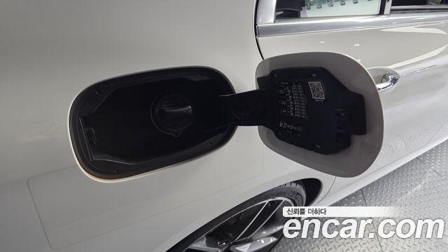 Mercedes-Benz E-Class 2021 — photo 20