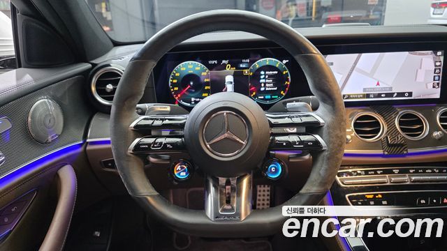 Mercedes-Benz E-Class 2021 — photo 21