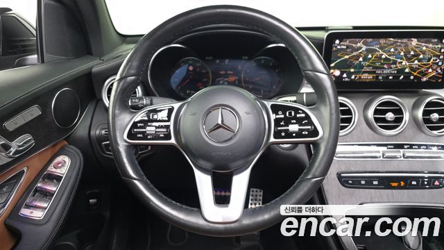 Mercedes-Benz GLC-Class 2022 — photo 19