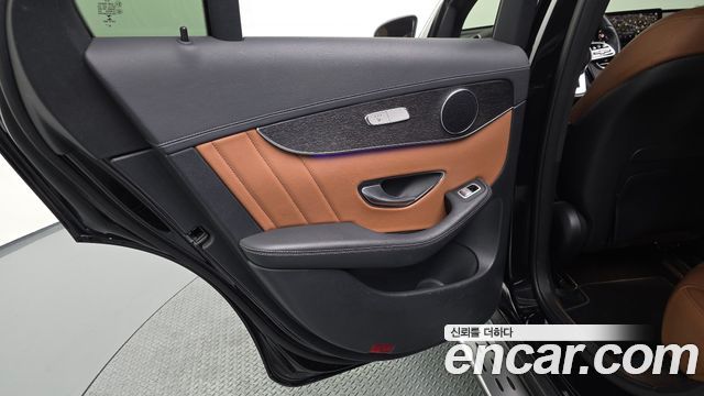 Mercedes-Benz GLC-Class 2022 — photo 15