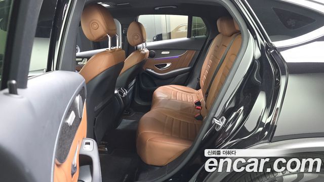 Mercedes-Benz GLC-Class 2022 — photo 16