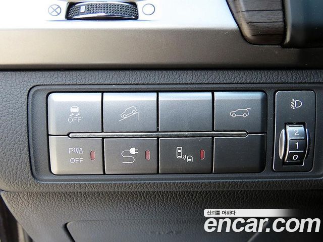 KG Mobility Rexton 2019 — photo 12