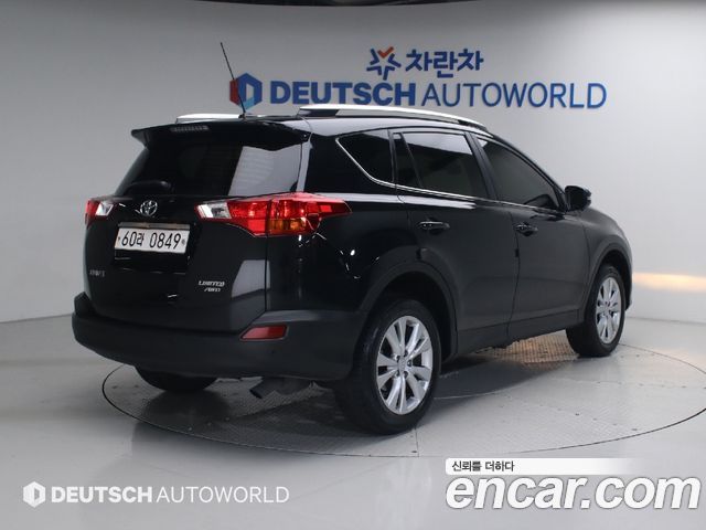 Toyota RAV4 2015 — photo 2