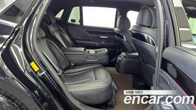 Genesis G90 2022 — photo 18