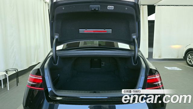 Genesis G90 2022 — photo 26