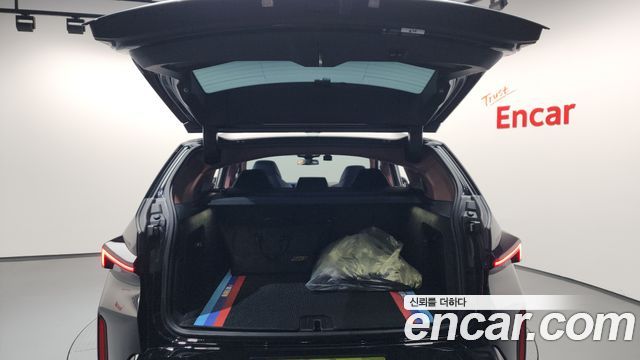 BMW XM 2025 — photo 28