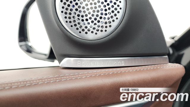 BMW XM 2025 — photo 39