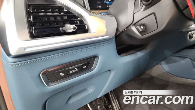 BMW XM 2025 — photo 42