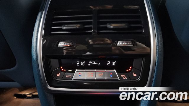 BMW XM 2025 — photo 43