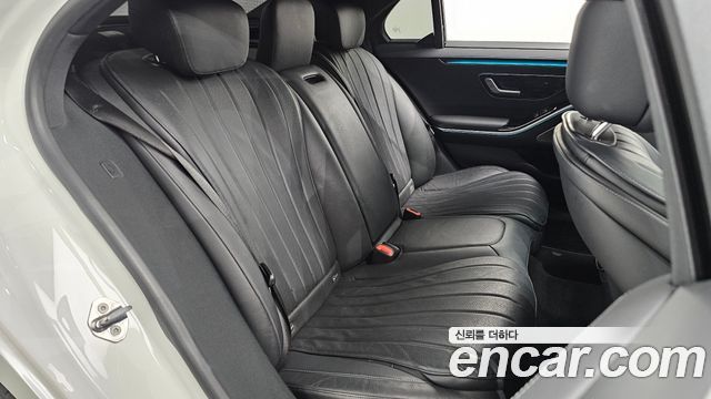 Mercedes-Benz S-Class 2021 — photo 11