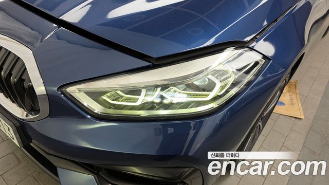 BMW 1-Series 2021 — photo 8