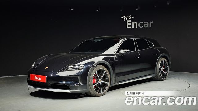 Porsche Taycan 2025 — photo 1