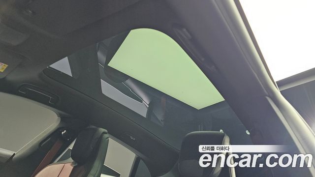 Porsche Taycan 2025 — photo 20